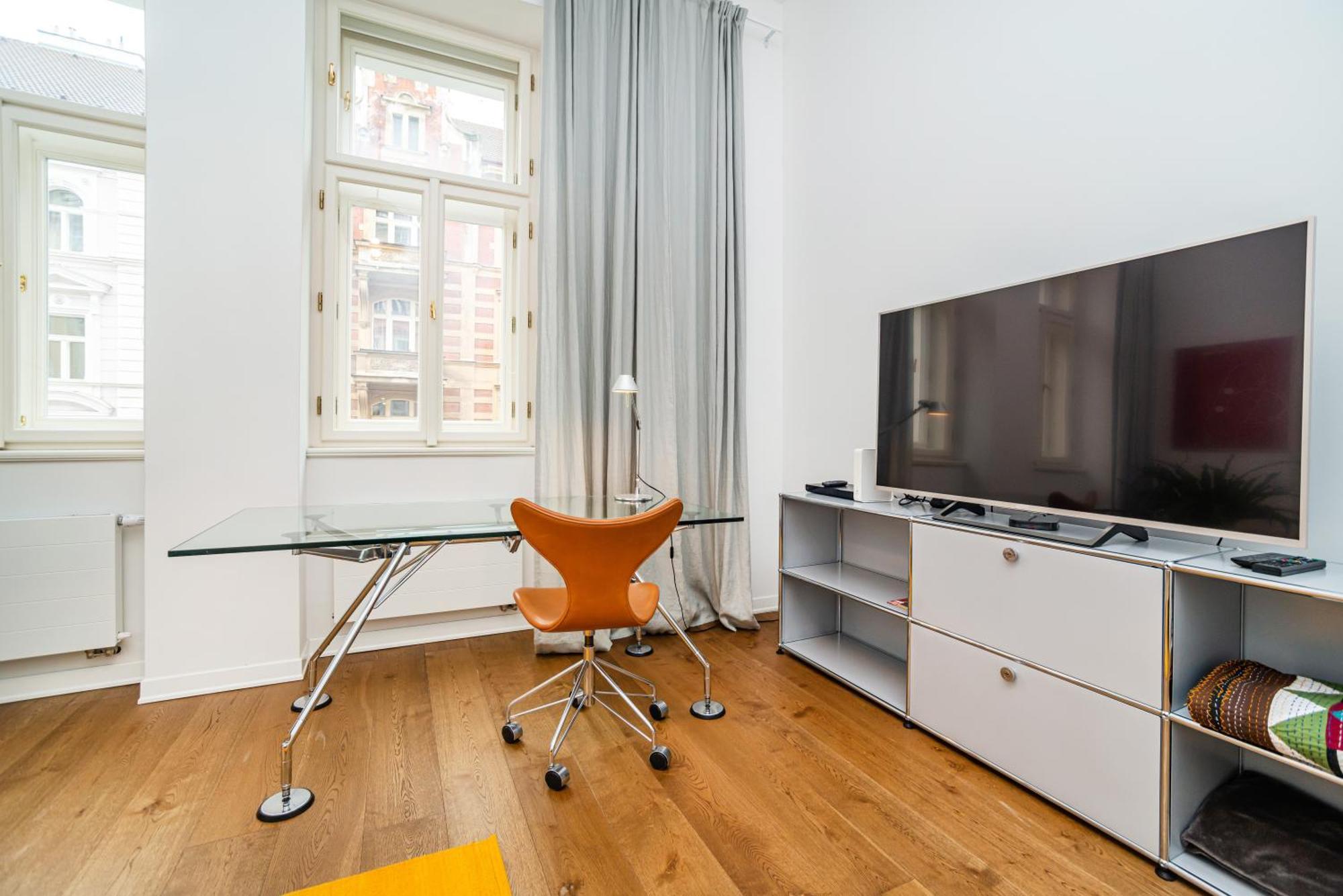 Apartment Designer Two-bedroom With Terrace