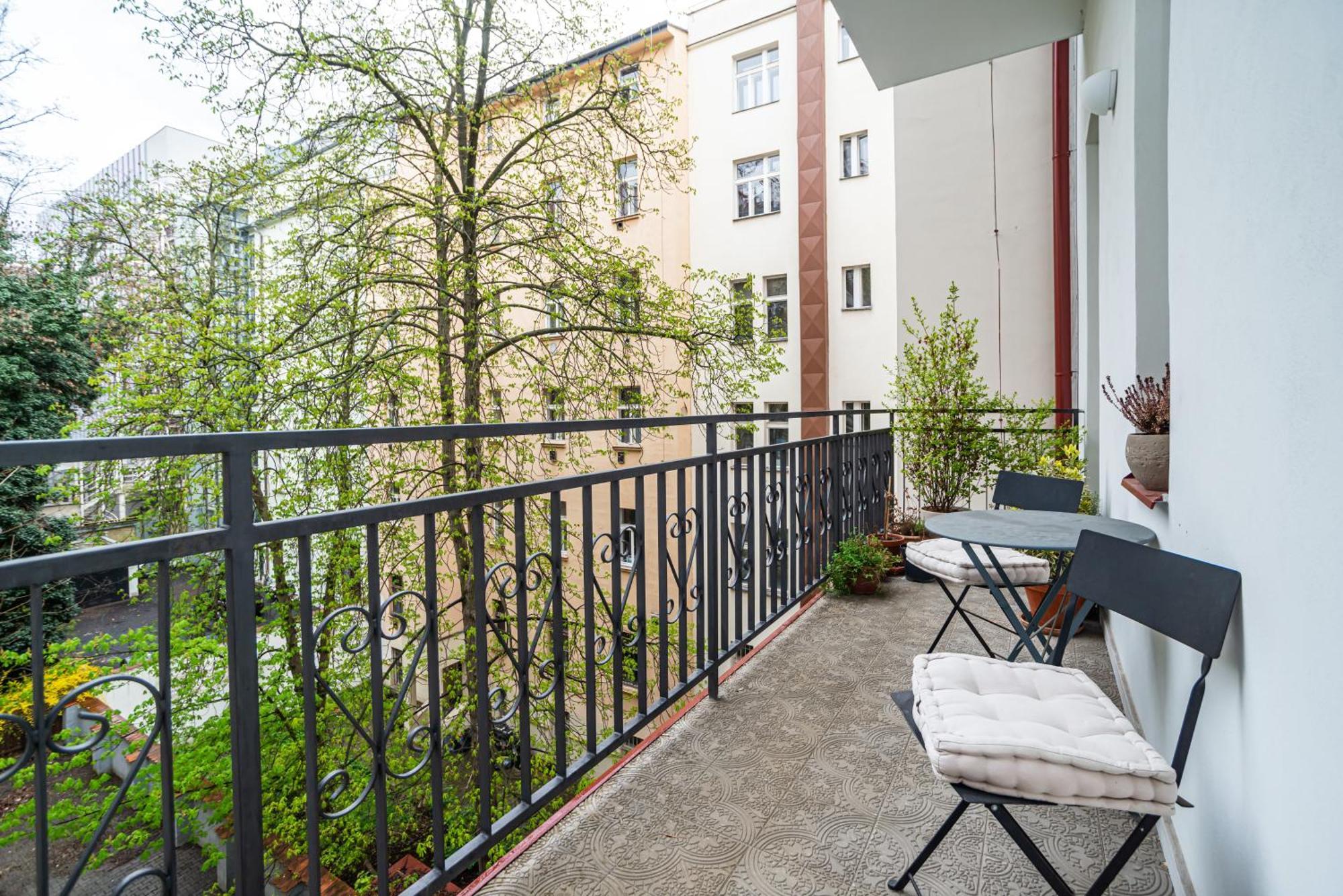 Designer Two-bedroom With Terrace *