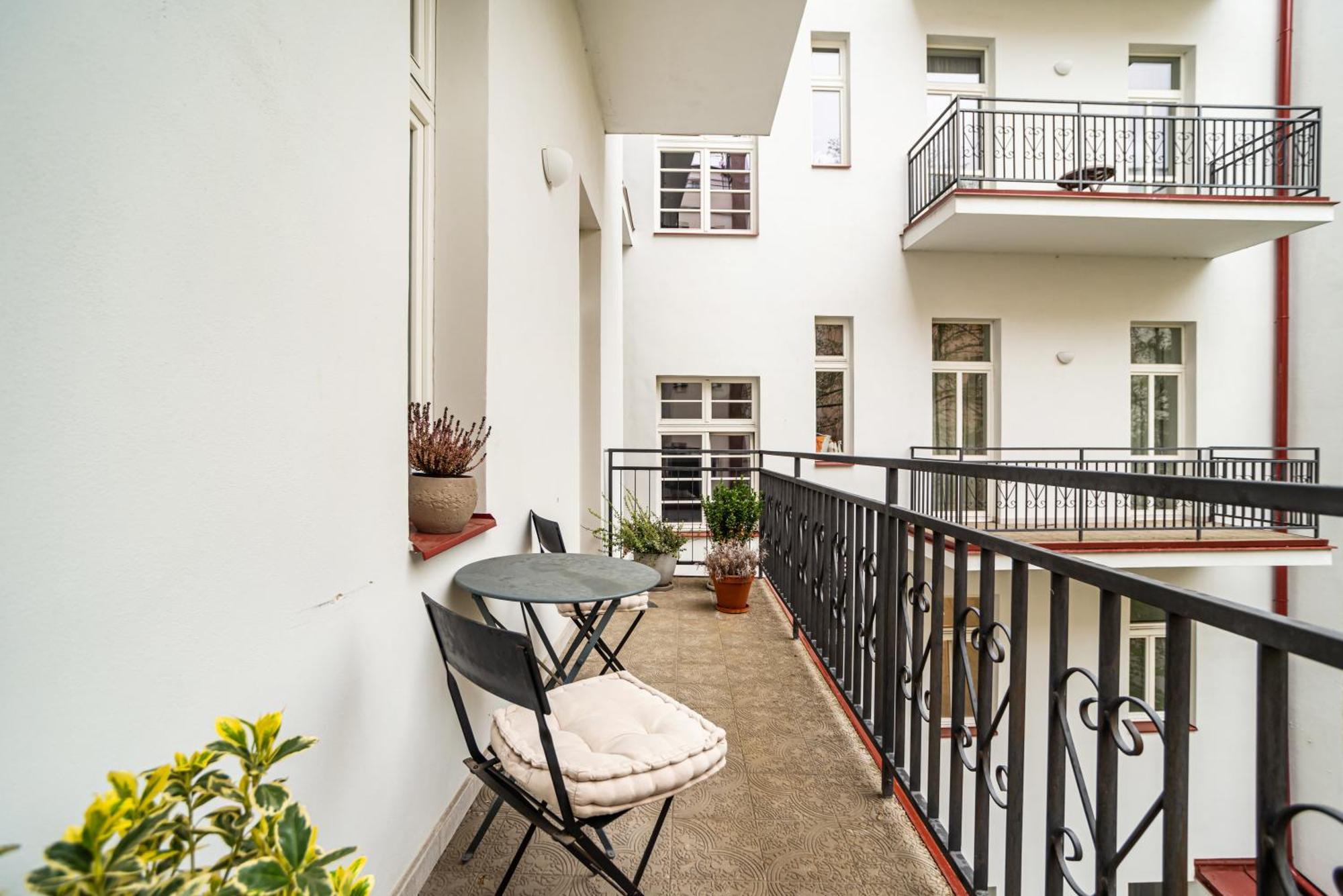 Designer Two-bedroom With Terrace Prague